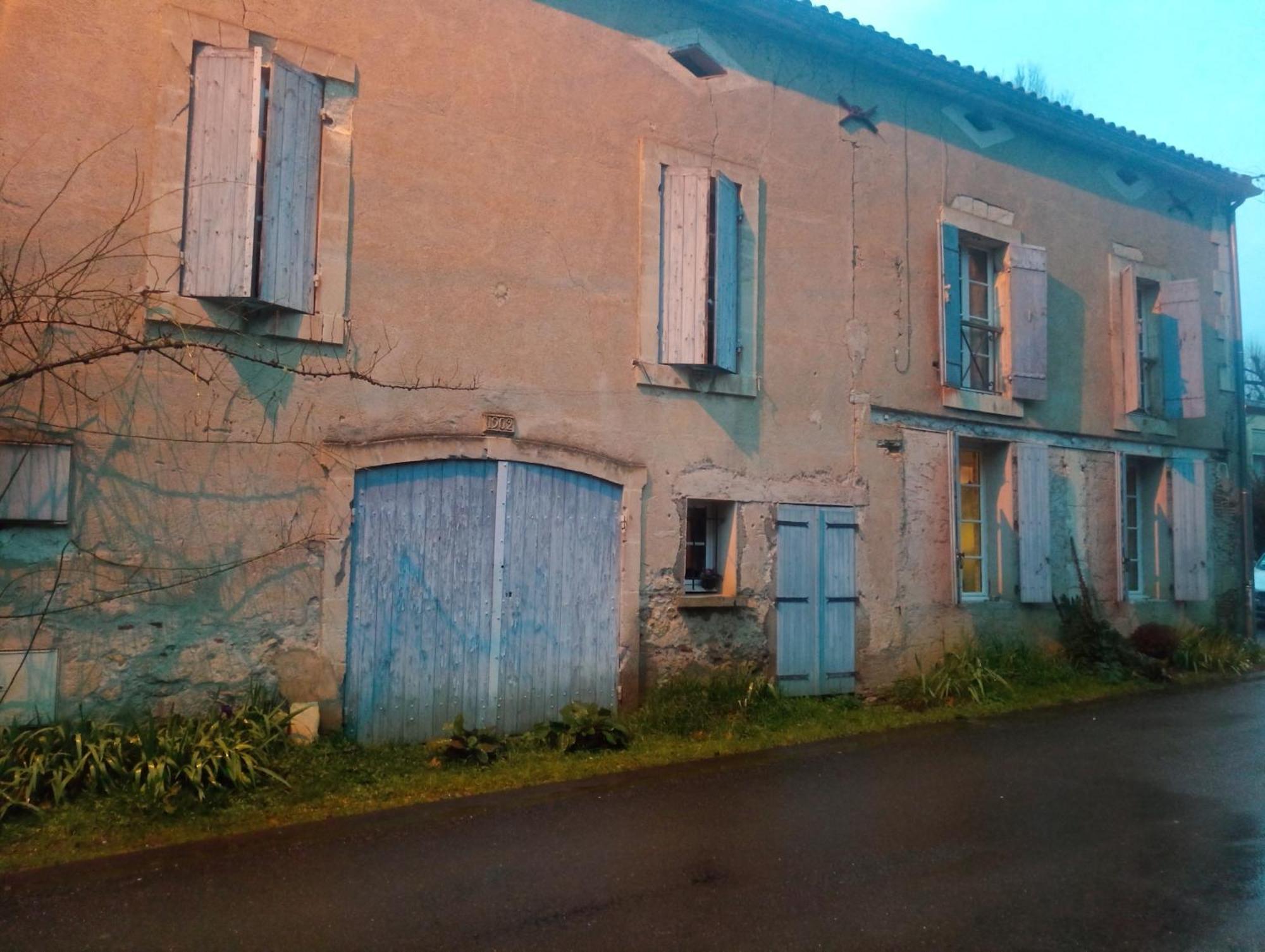 ホテル Lulu Castelmoron-sur-Lot エクステリア 写真
